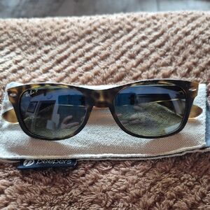 Ray-Ban New WayfarerClassic Sunglasses